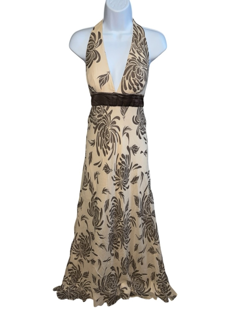 Woman’s Vintage 100% Silk BCBG Paris Cream/Brown Halter Floral Maxi Dress - 6
